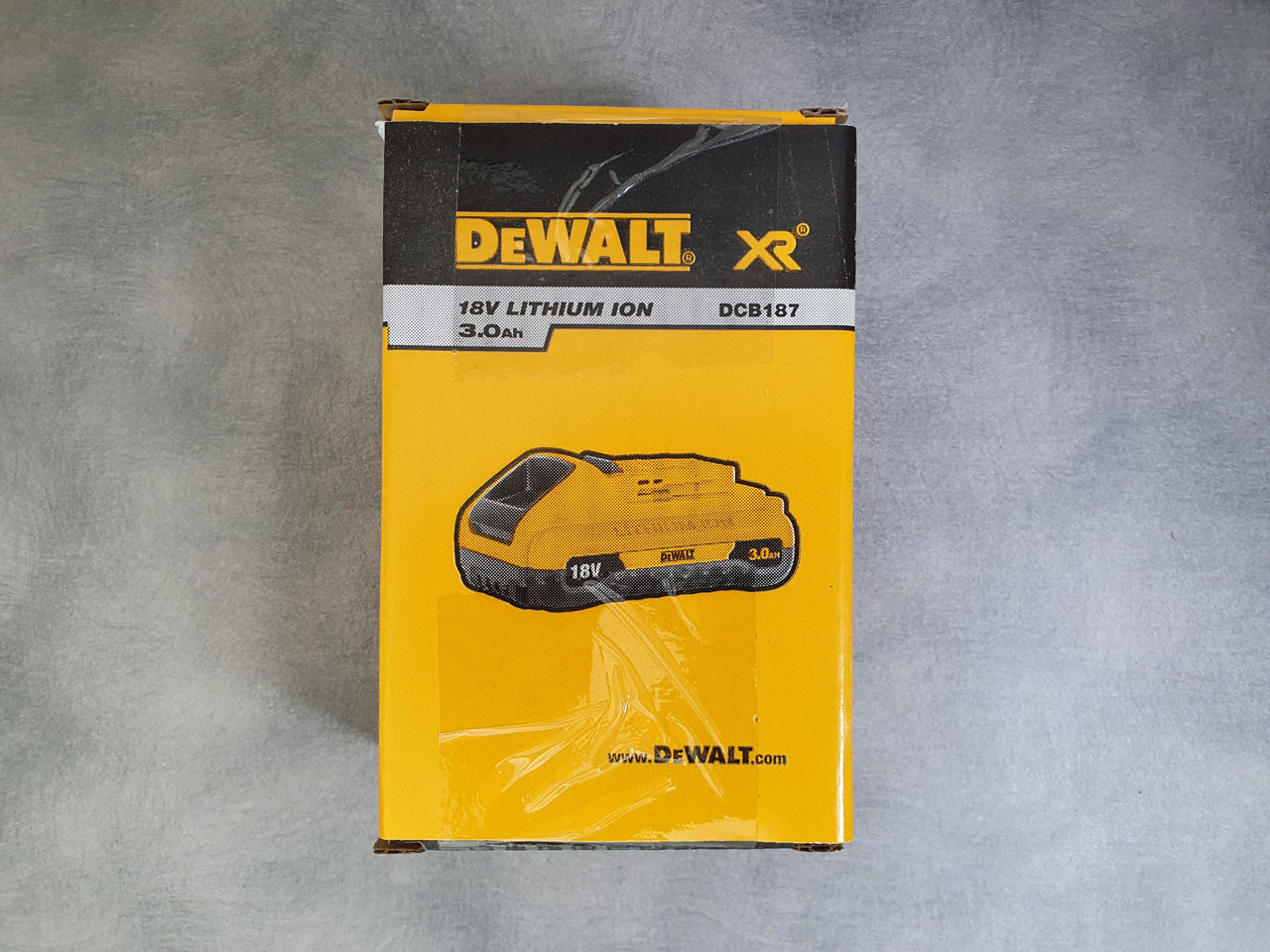 DeWALT DCB187 18V XR Slide 3 0Ah Li Ion Battery