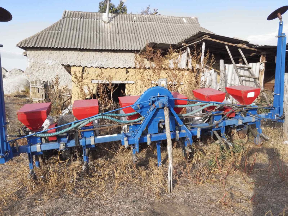 Vând utilaje agricole