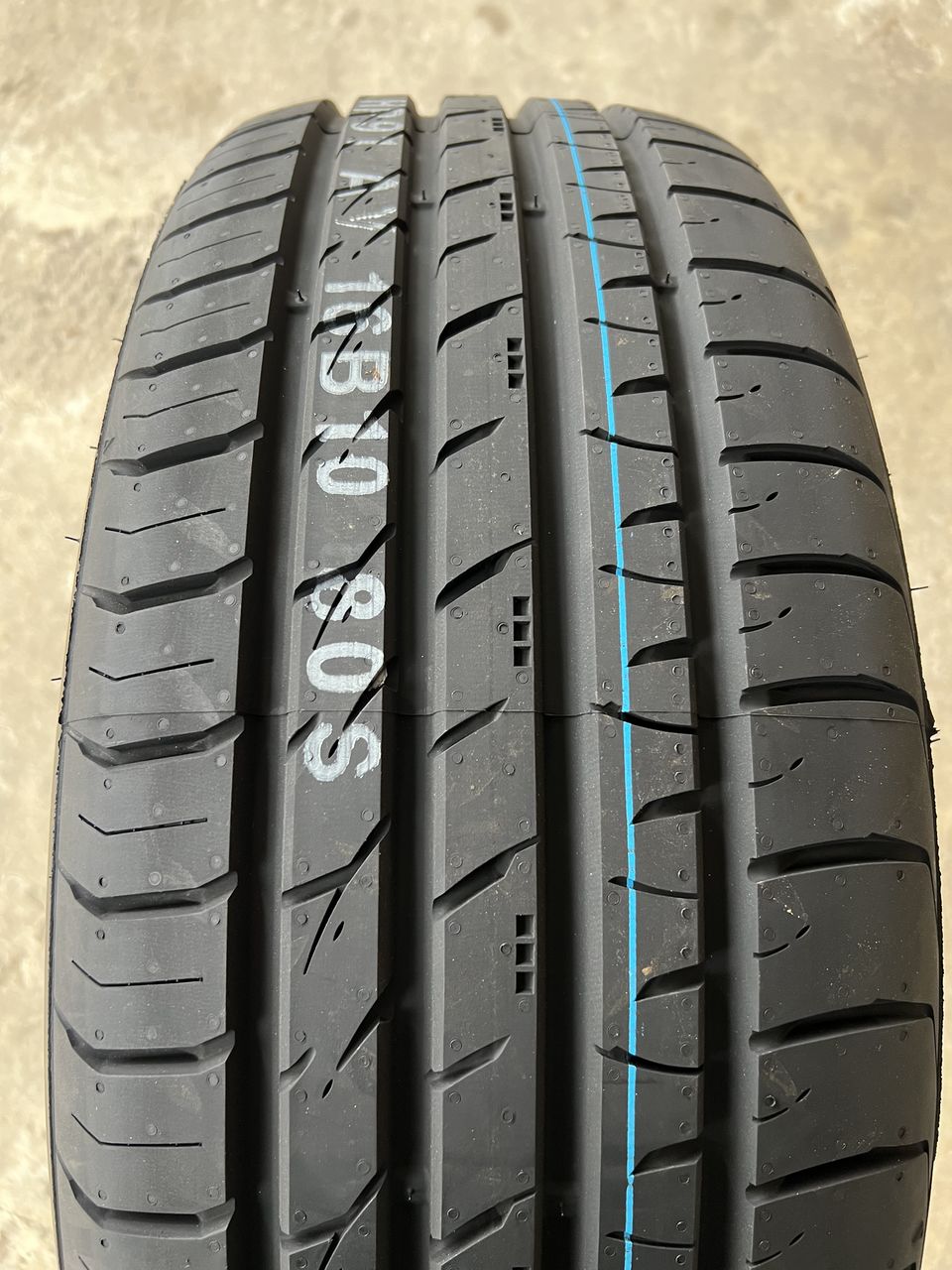 Anvelope R Kumho Crugen Hp