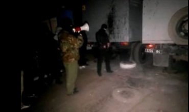 В Мариуполе неизвестные штурмуют часть внутренних войск