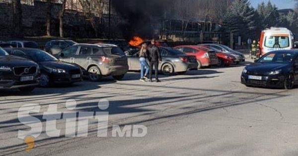 Incendiu N Apropiere De Centrul Covid Din Capital O Ma In A Luat Foc