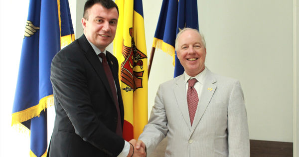 Directorul Sfs A Avut O Ntrevedere Cu Ambasadorul Sua N Moldova