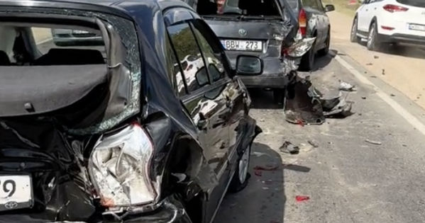 Patru dintr o lovitură Momentul în care un șofer provoacă un accident