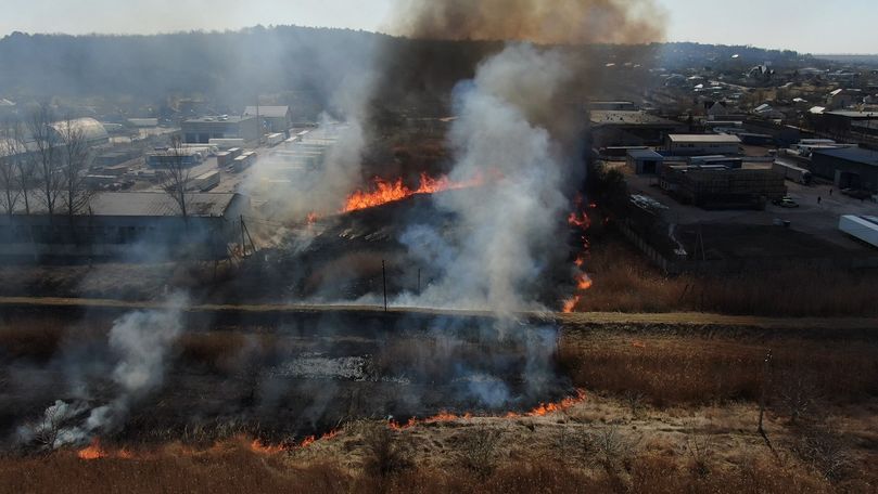 Incendiu Puternic La B L I Peste Hectare De Teren Agricol Afectate