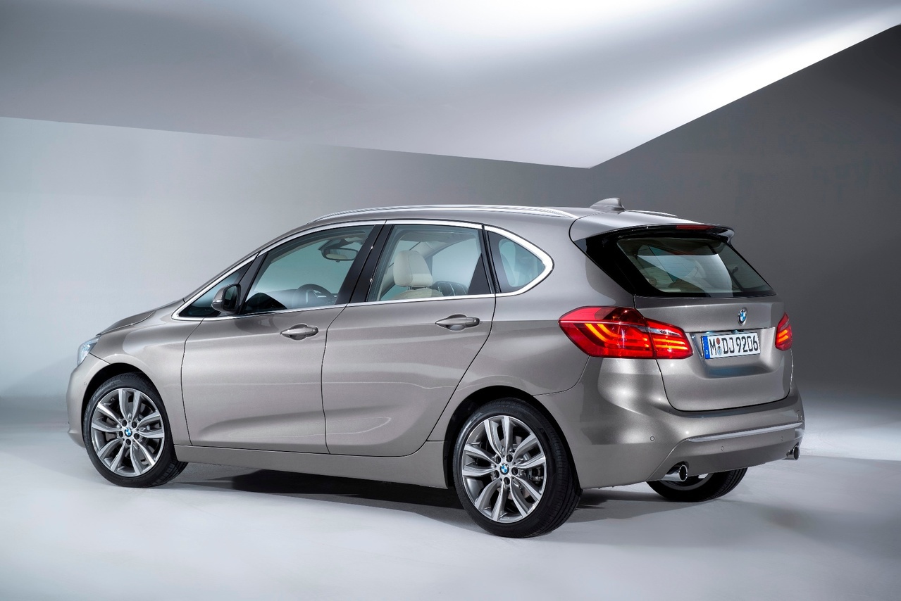 Новая модель BMW изменила традициям марки