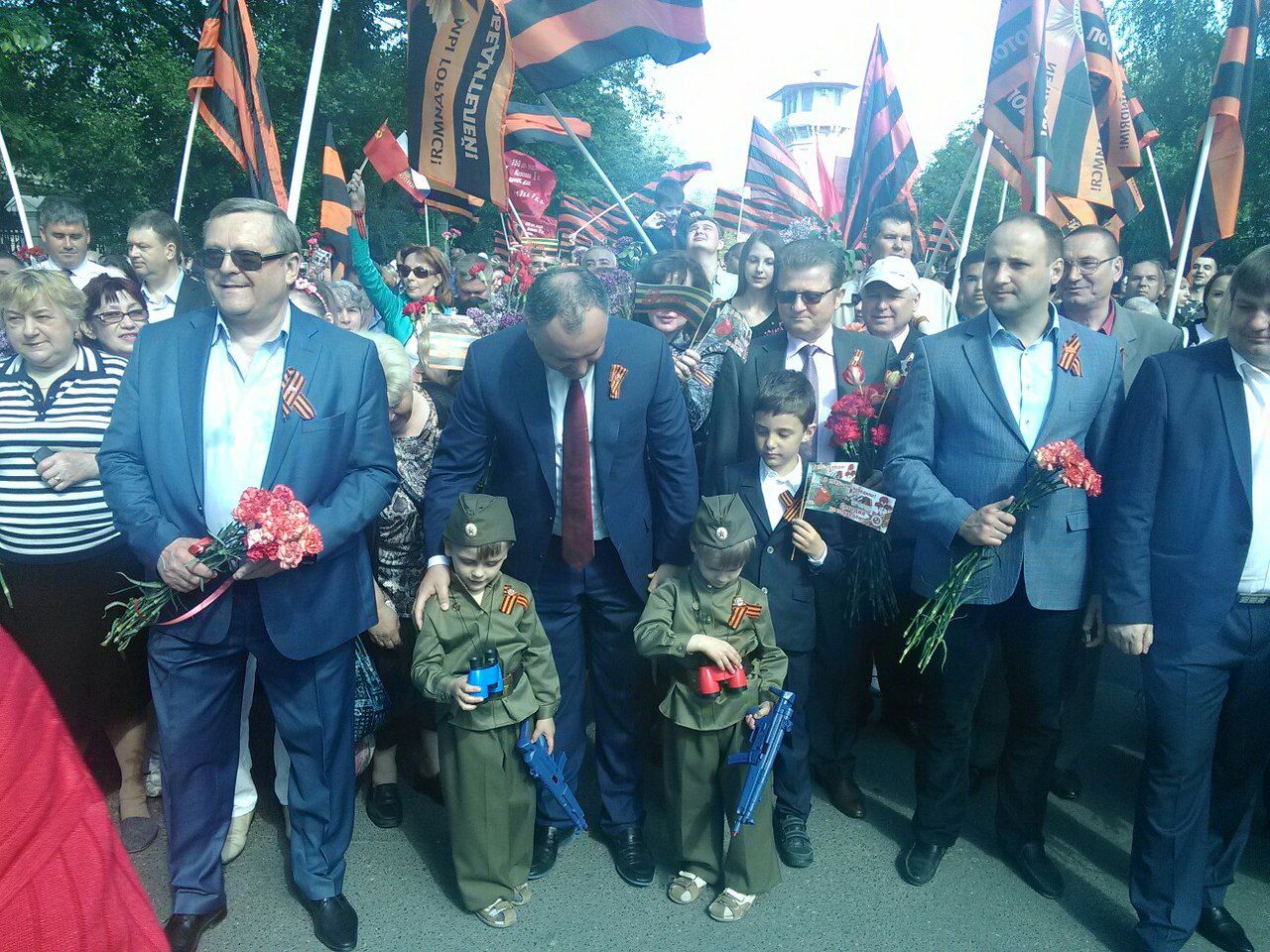 Кишиневцы отметили 70-летие Великой Победы грандиозным маршем