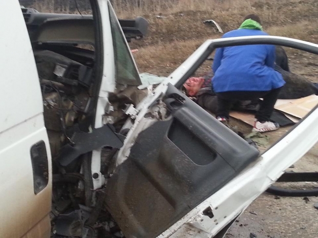 На трассе Кишинев-Бельцы произошло лобовое столкновение двух автомобилей