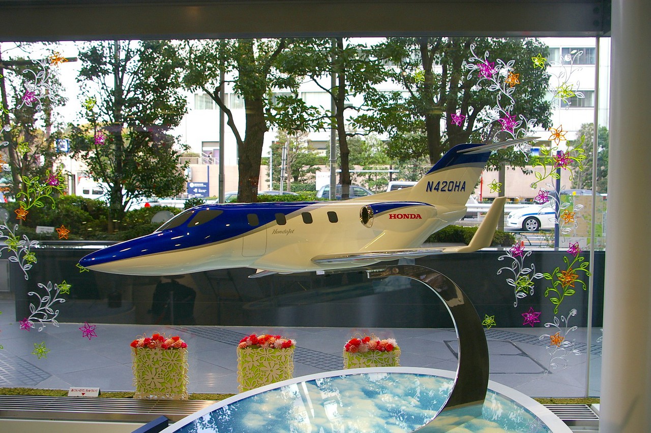 Honda провела испытания своего первого самолета Hondajet