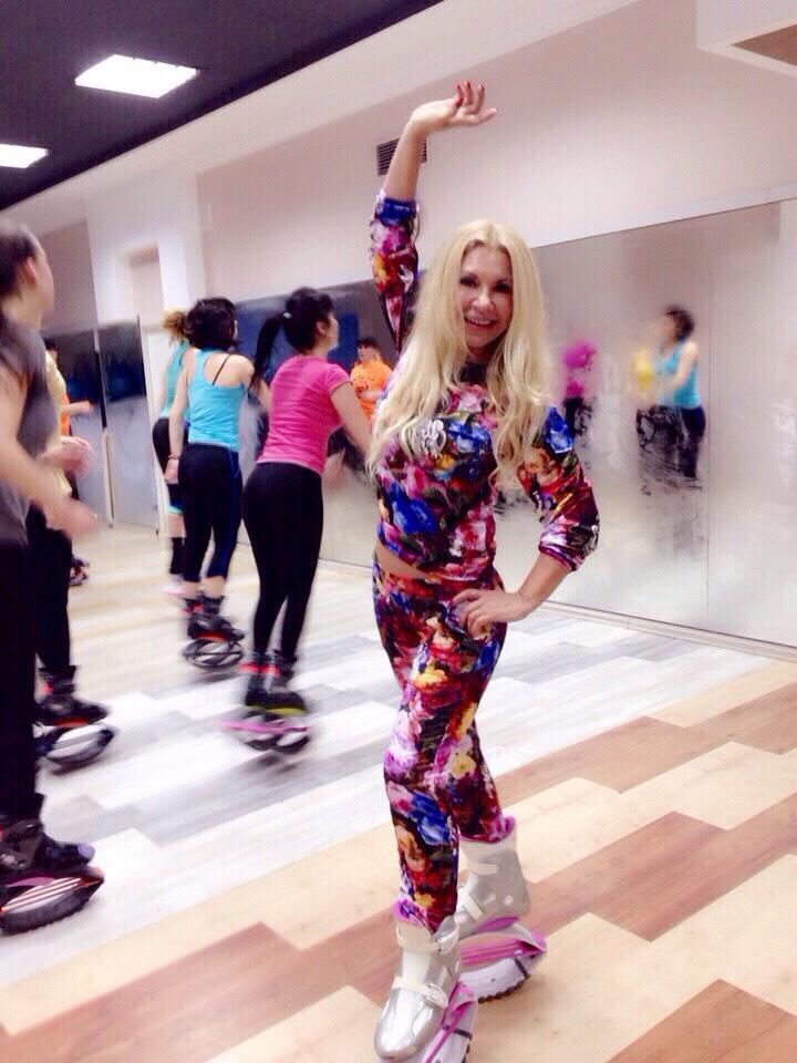 Tanti Ludmila se menține în formă. Vezi ce sport practică