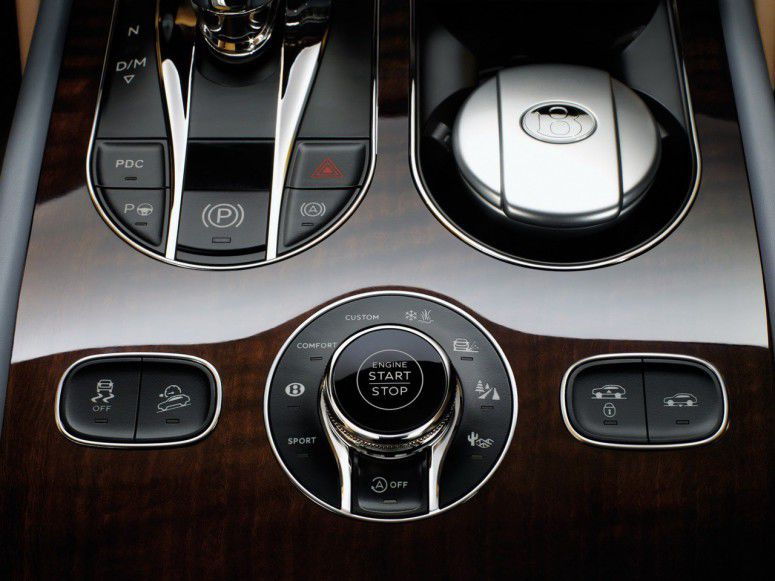 Внедорожник Bentley Bentayga - опубликованы снимки и характеристики