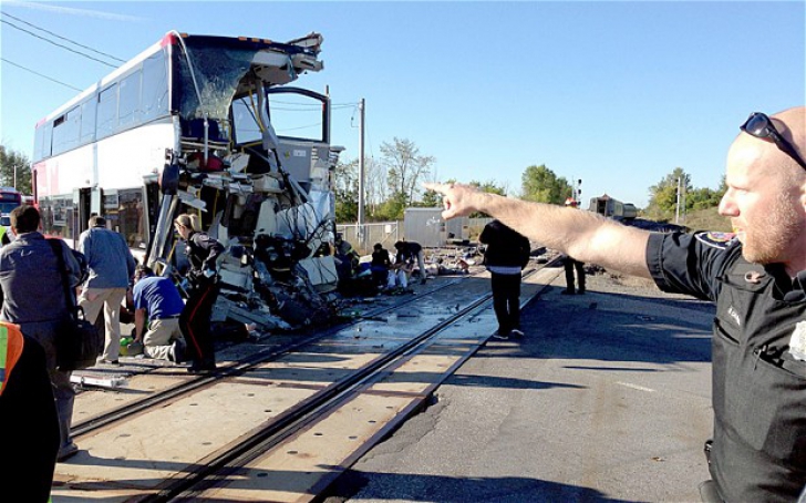 Accident teribil de tren: Cel puţin şase morţi şi 30 de răniţi