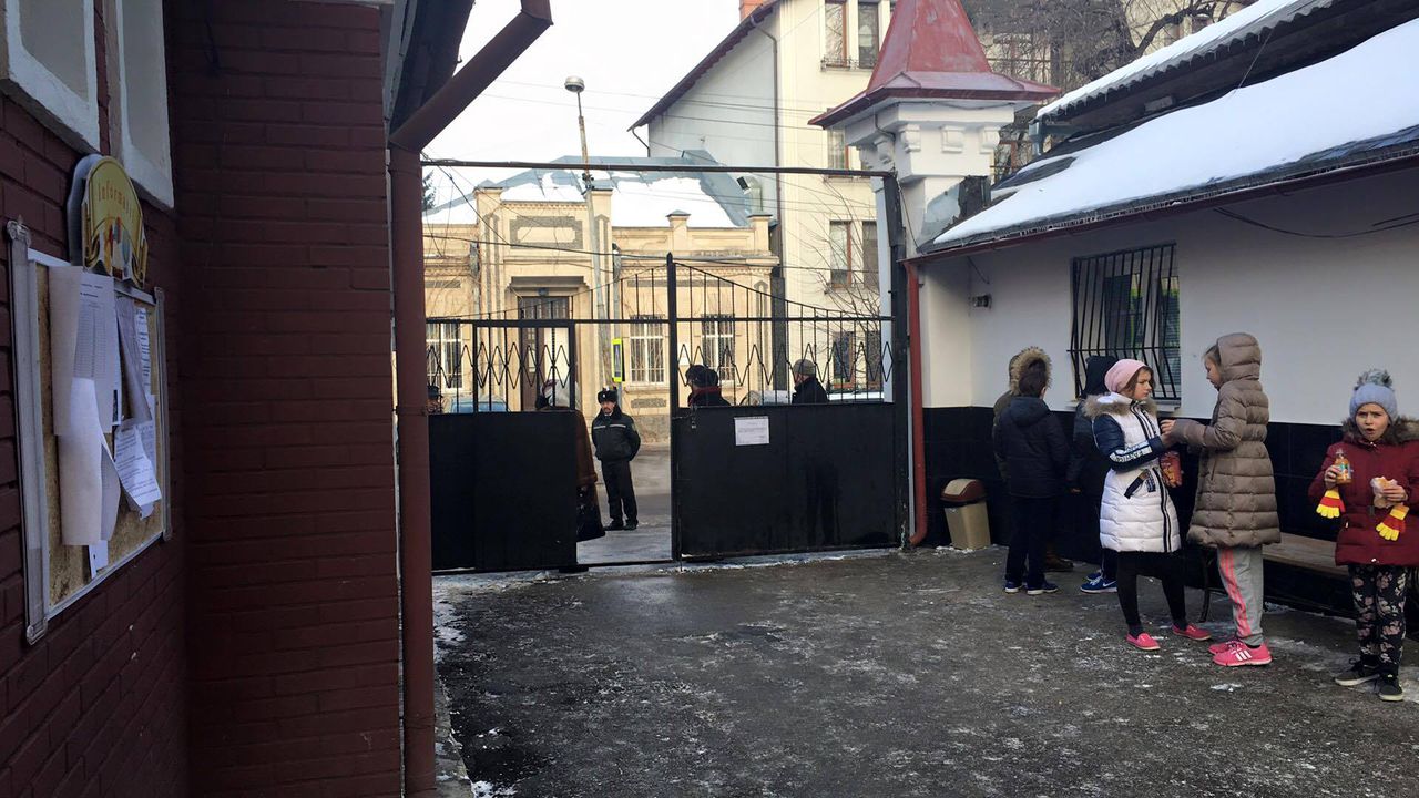 Кишиневских лицеистов заперли, чтобы они не пошли на протест