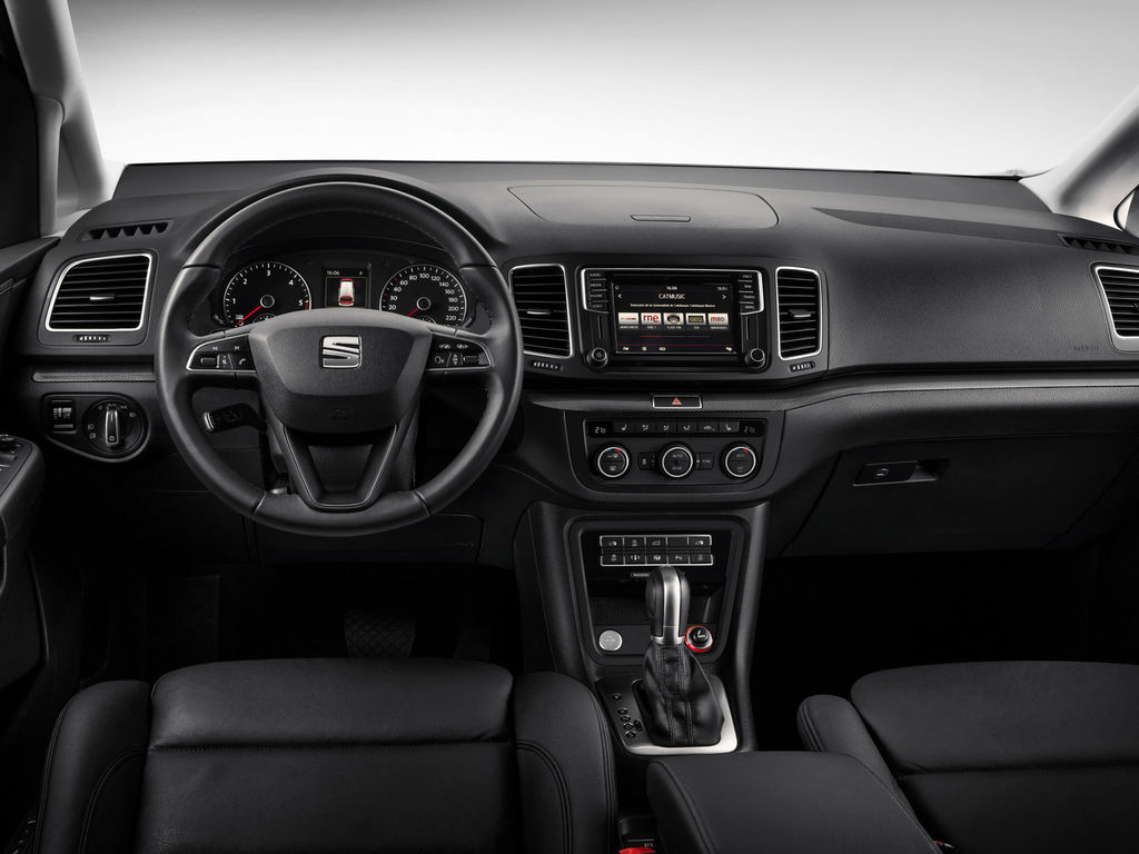 Seat показал новое поколение своего самого вместительного минивэна