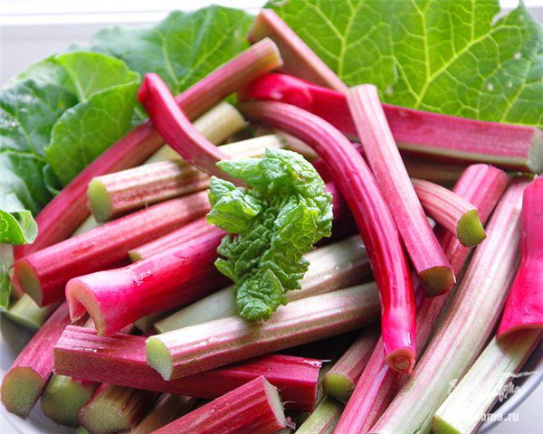 Суперпродукты апреля: чем нужно наполнять продуктовую корзину