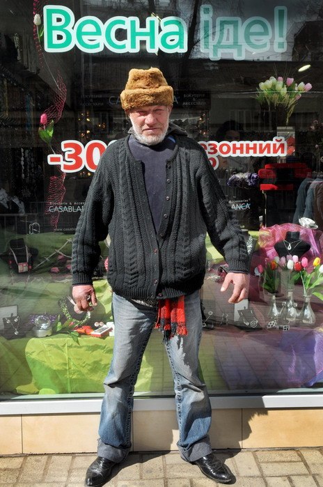 El e cel mai fashionist cerșător din Rusia!