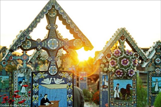 Este cel mai vesel cimitir din lume și se află în apropiere de Moldova
