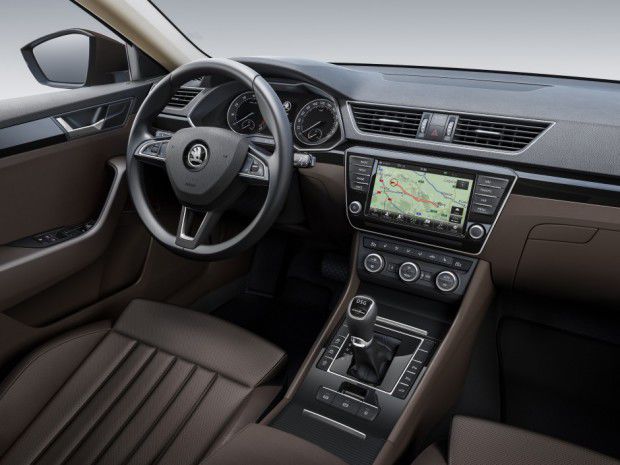 A debutat noua generaţie Skoda Superb