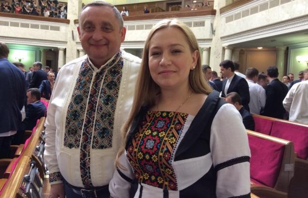Депутаты Рады пришли сегодня на работу в вышиванках