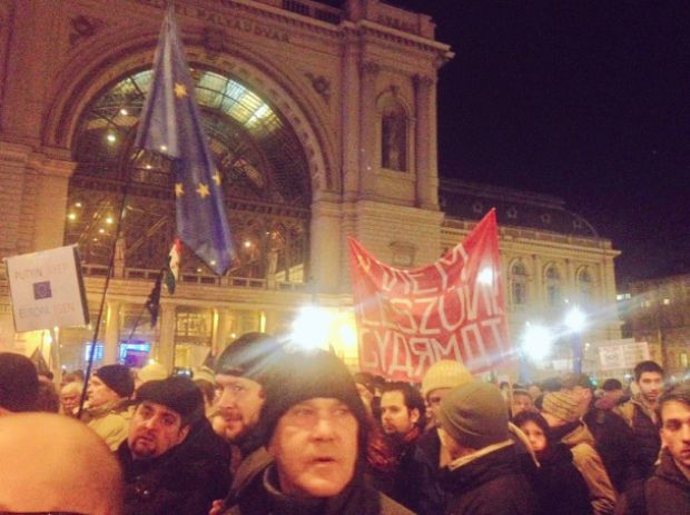Mii de ungari protestează la Budapesta împotriva vizitei lui Putin