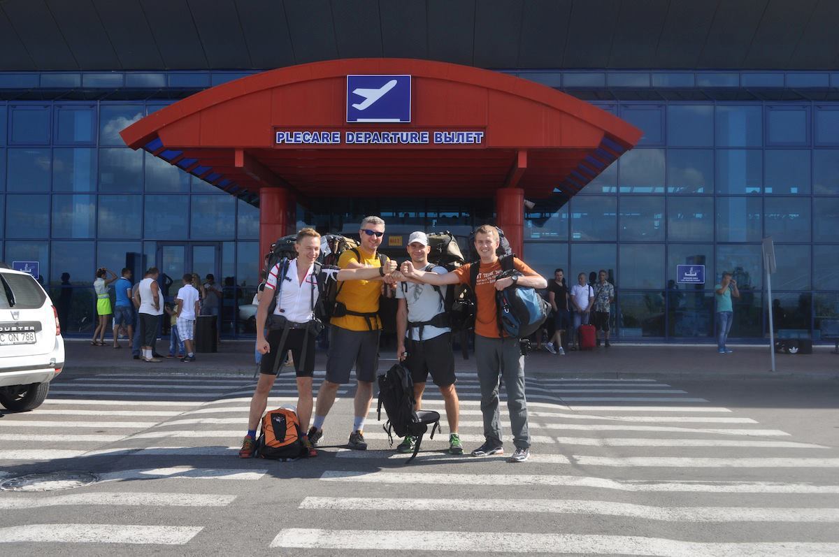 Alpiniștii moldoveni s-au aventurat şi au escaladat cel mai înalt vârf al Europei de Vest