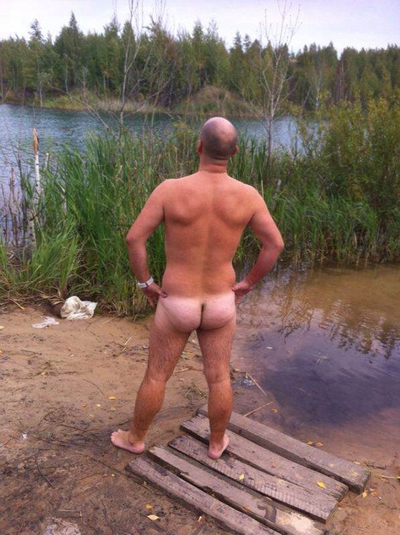 Pozele nud ale artistilor din Rusia fac furori