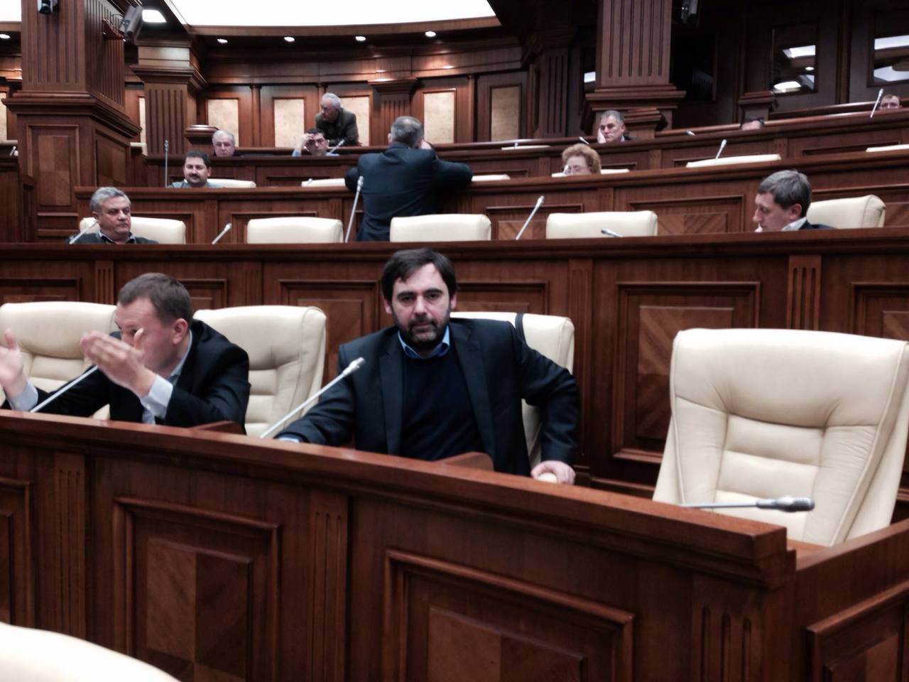 Ткачук и Решетников выложили фото из нового зала парламента