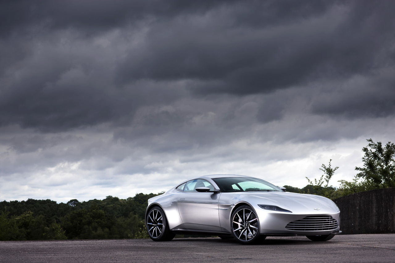 Aston Martin Джеймса Бонда продадут на аукционе