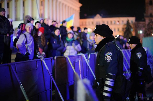 В Сети появились фото, сделанные за 30 минут до разгона Евромайдана