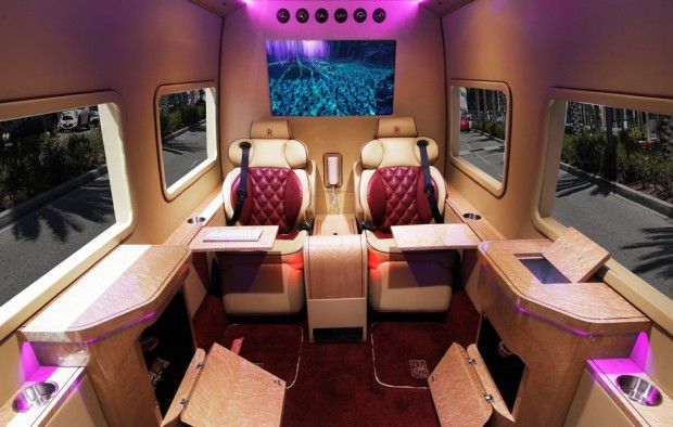 Vezi cat de uimitor arata un Sprinter transformat intr-un Rolls Royce