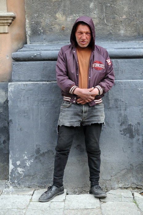 El e cel mai fashionist cerșător din Rusia!