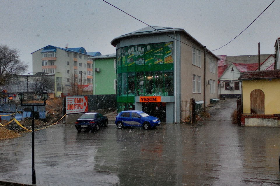 В Комрате выпал первый снег