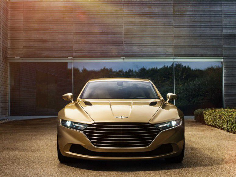 Седан Aston Martin оценили вдвое дороже Rolls-Royce Phantom