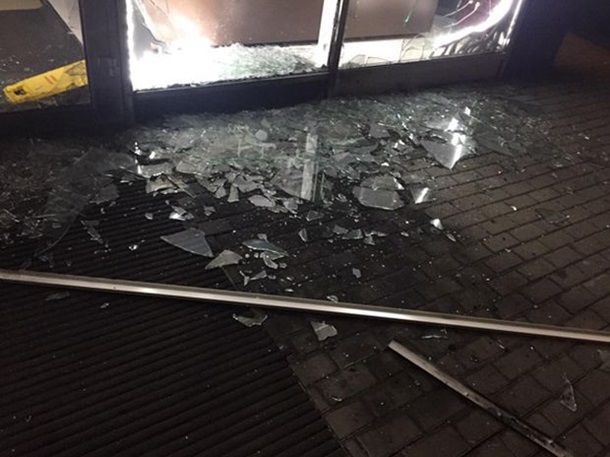 Взрыв прогремел в магазине Roshen в Харькове