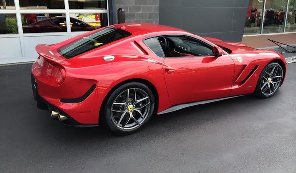 Încă un unicat Ferrari ne încântă privirile