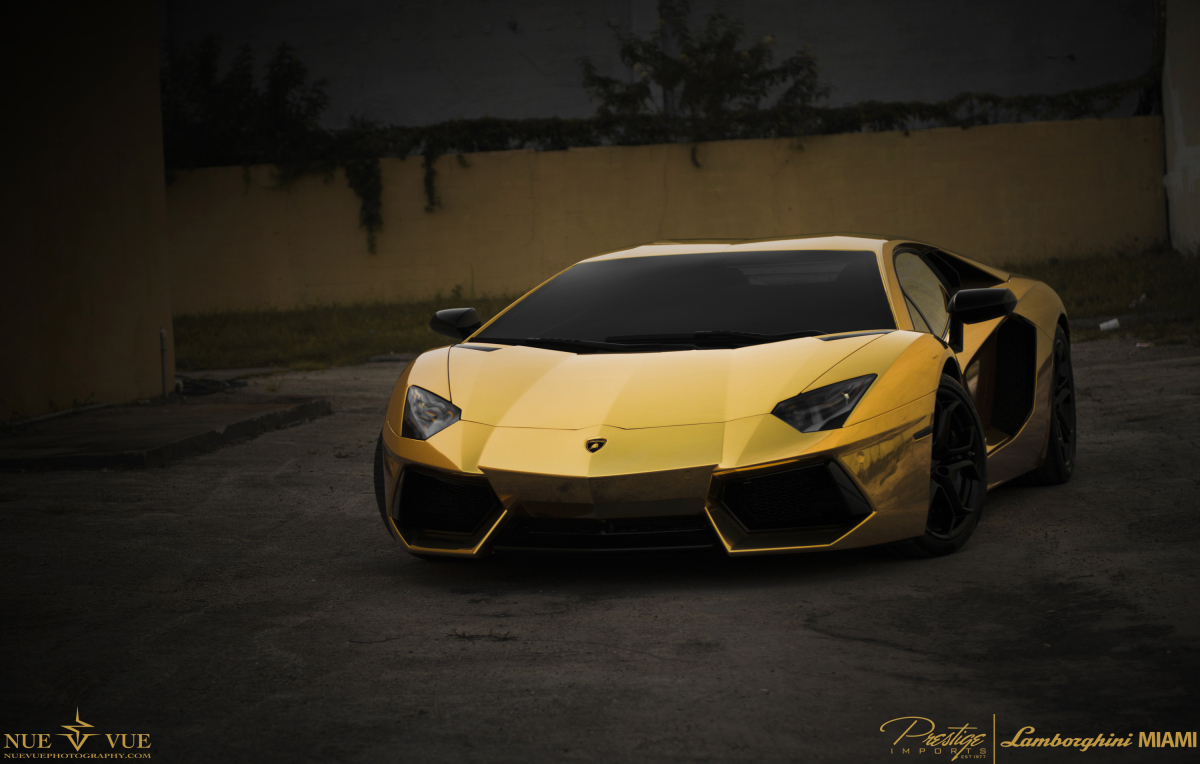 Cel mai scump Lamborghini din lume - din aur, platină și diamante - expus la vânzare în Emirate