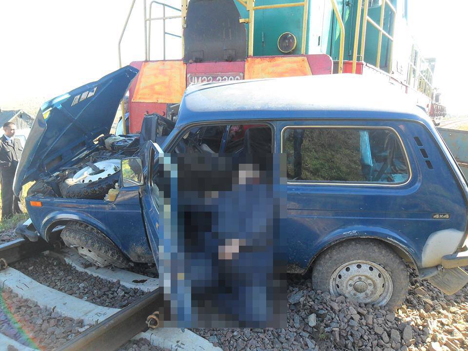 В Гагаузии автомобиль столкнулся с поездом, водитель погиб