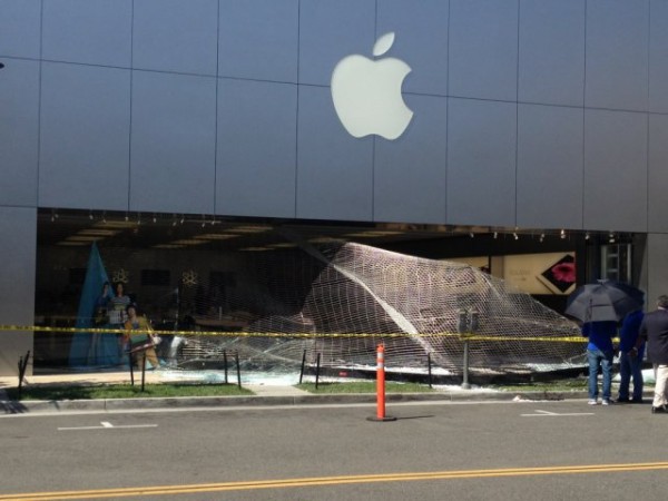 В Китае сделали подкоп под склад ради iPhone