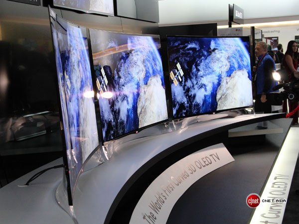 LG показала первый телевизор толщиной менее миллиметра