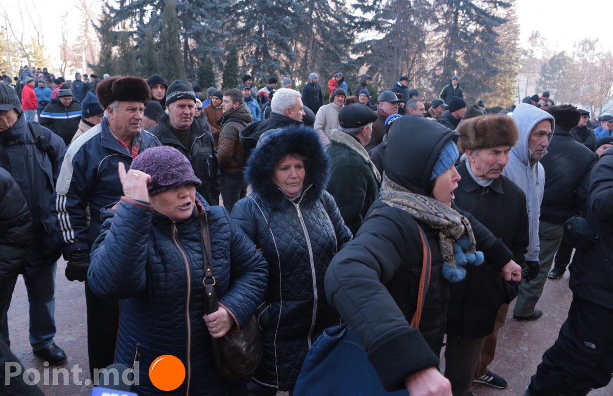 В четверг в Кишиневе продолжаются протесты против назначения правительства