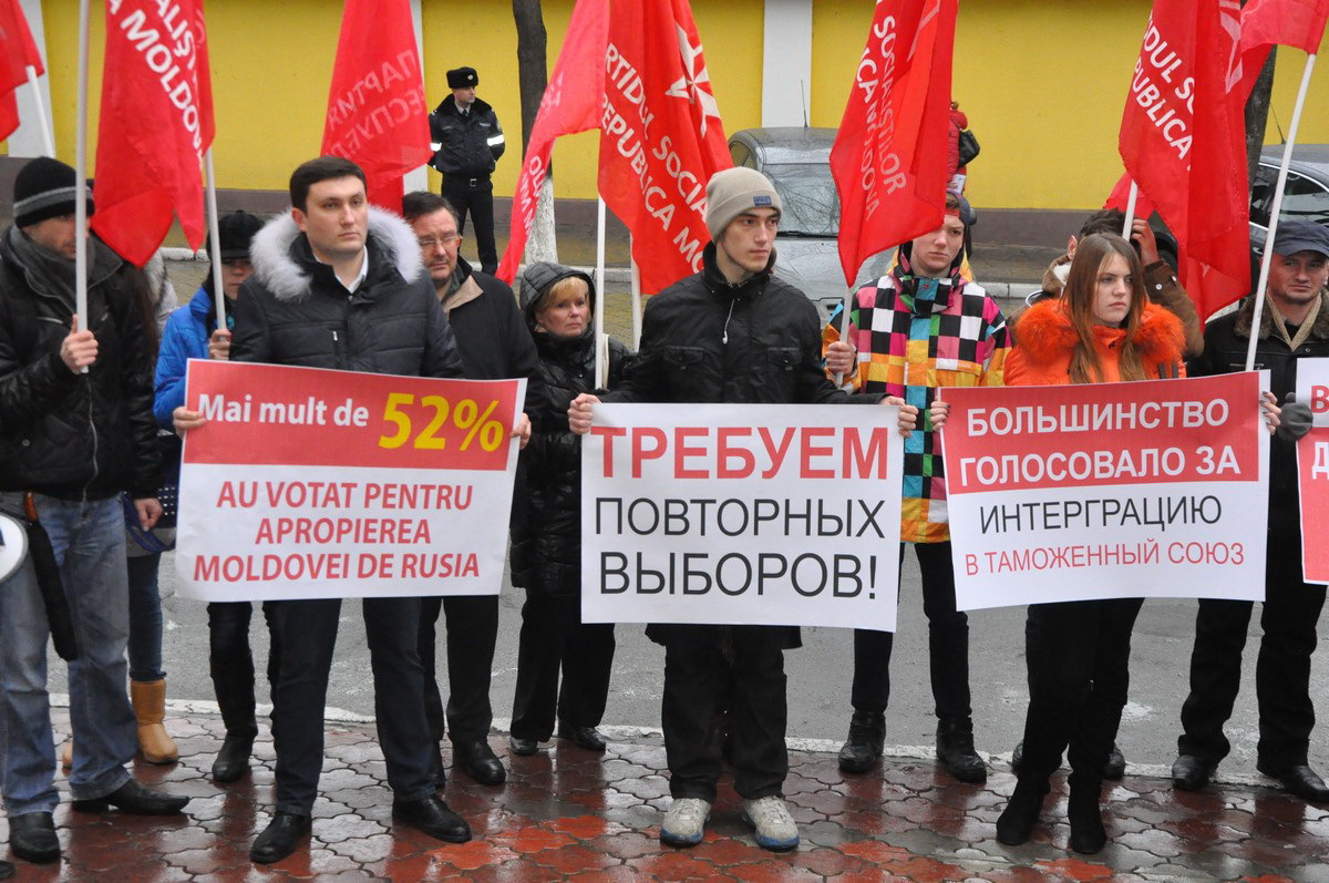 Социалисты требуют проведения повторных выборов
