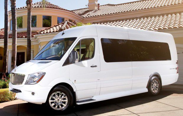 Vezi cat de uimitor arata un Sprinter transformat intr-un Rolls Royce
