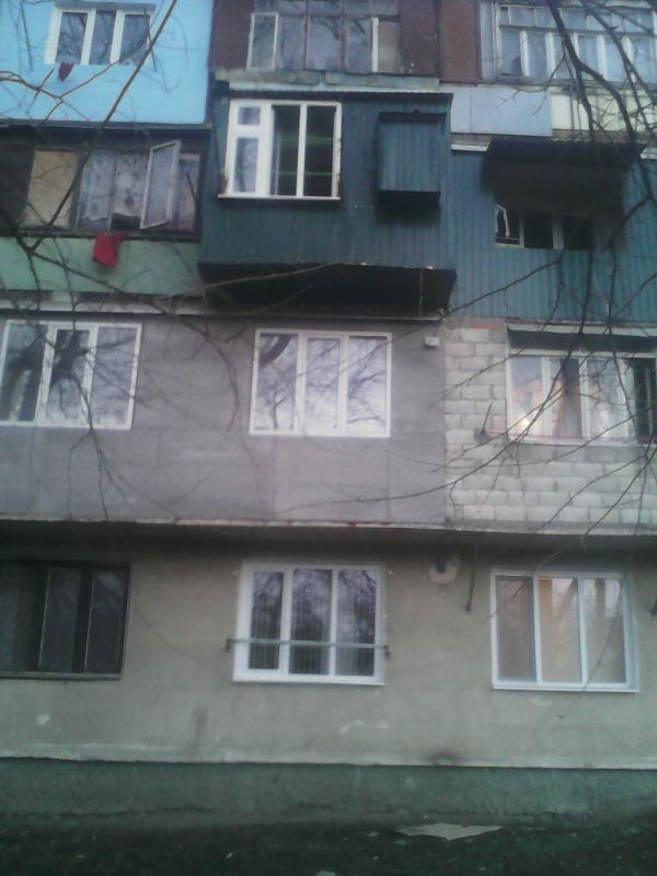 Lucruri stranii la Bălți. Și-a construit un balcon în fața balconului