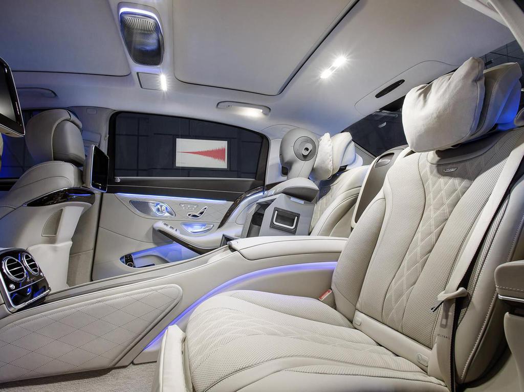 Самый длинный и роскошный седан Mercedes-Benz вышел в свет