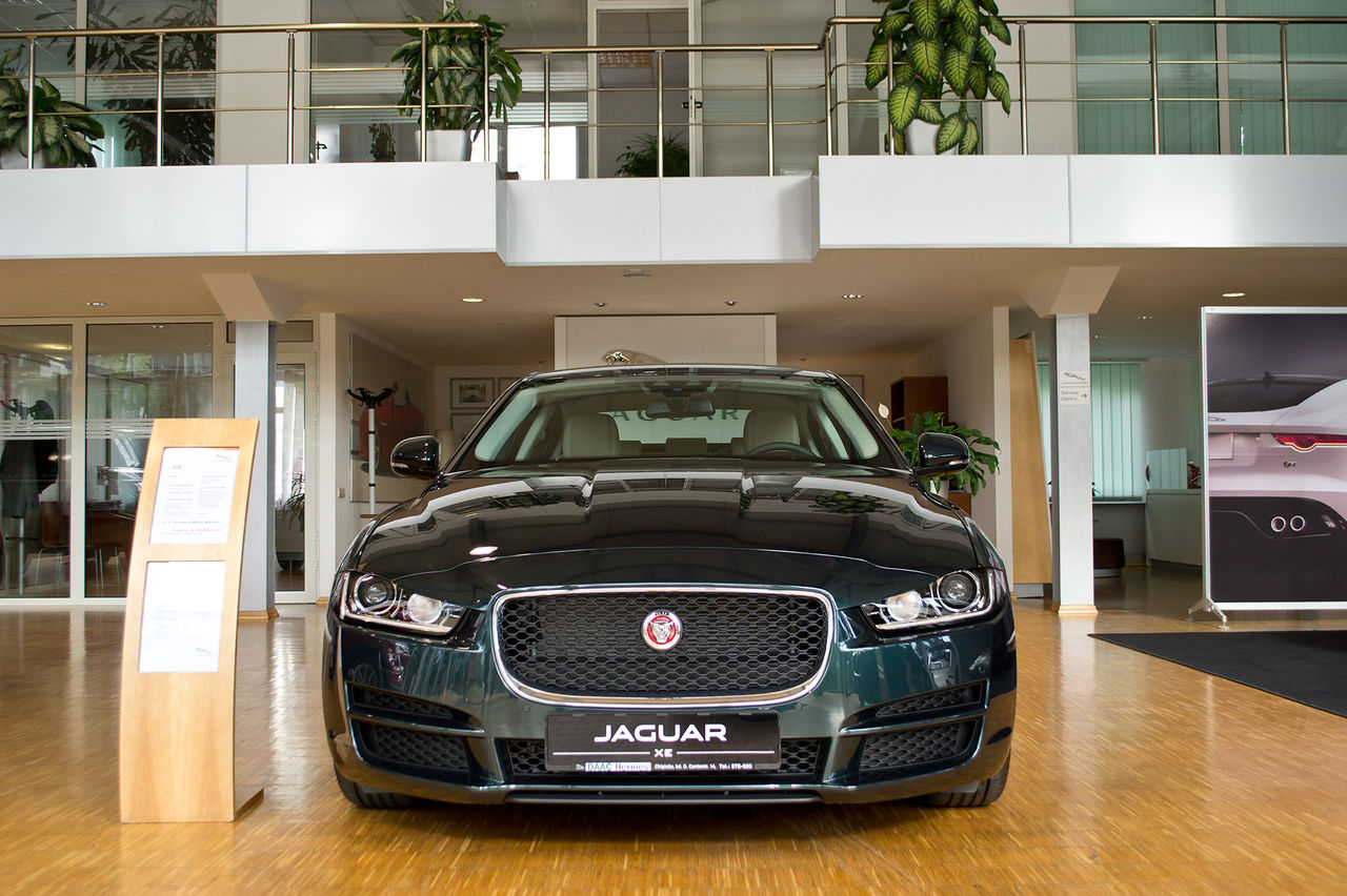 Jaguar XE: promoţie specială în Moldova pentru noul sedan premium