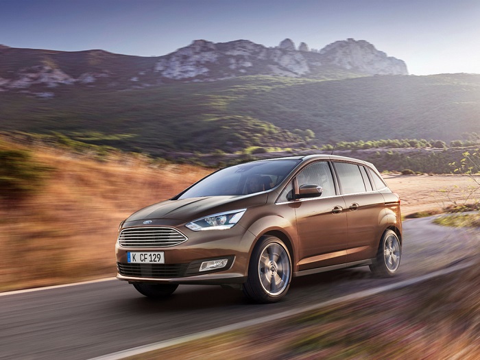 Ford представил обновленный компактвэн C-Max