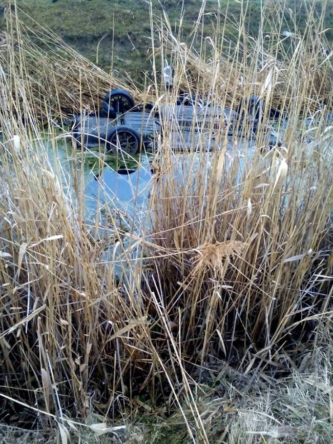 В Кагульском районе машина упала в канаву, погибли два человека