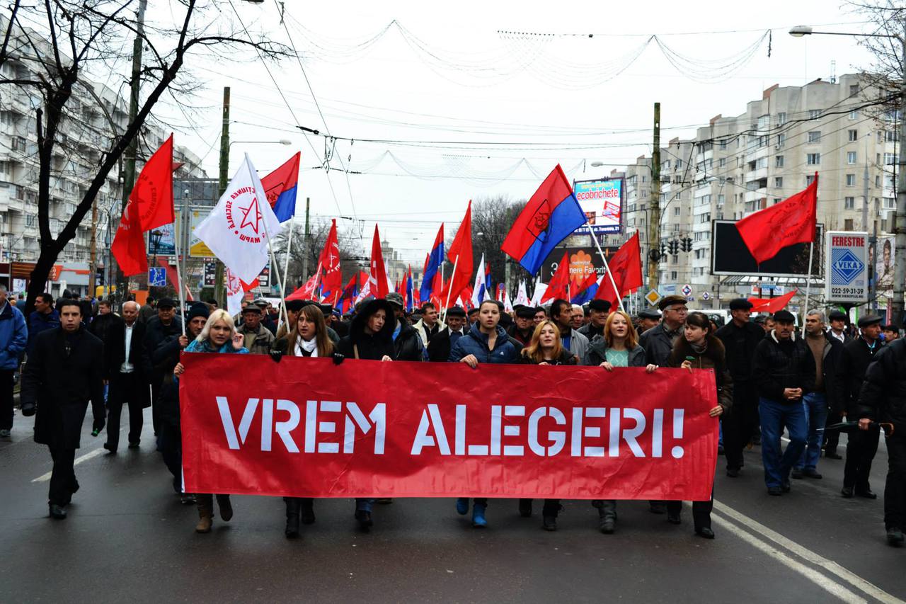 В Кишиневе прошел многотысячный митинг против властей