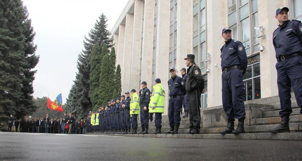Коммунисты "разогрелись" перед завтрашним протестом
