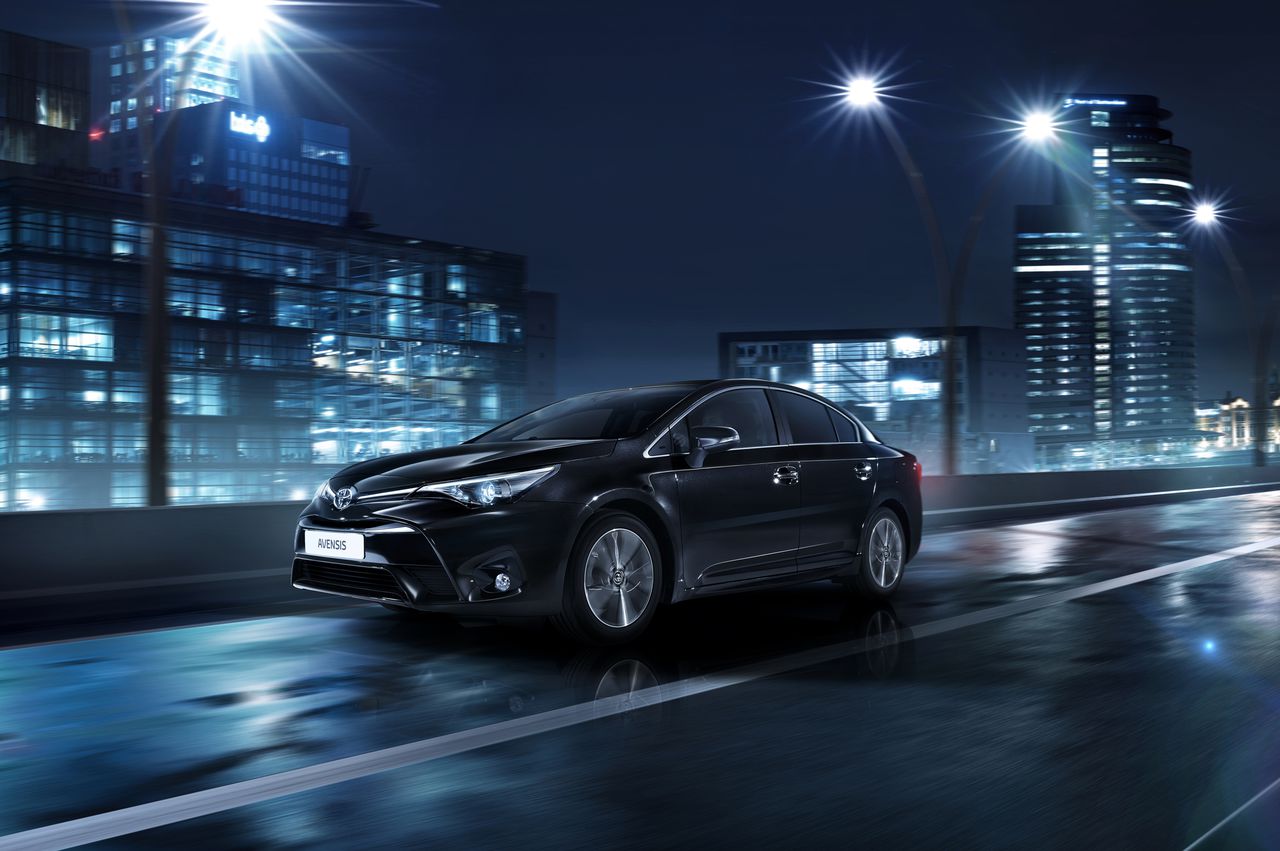 Noul Avensis. De la 16 590 euro!