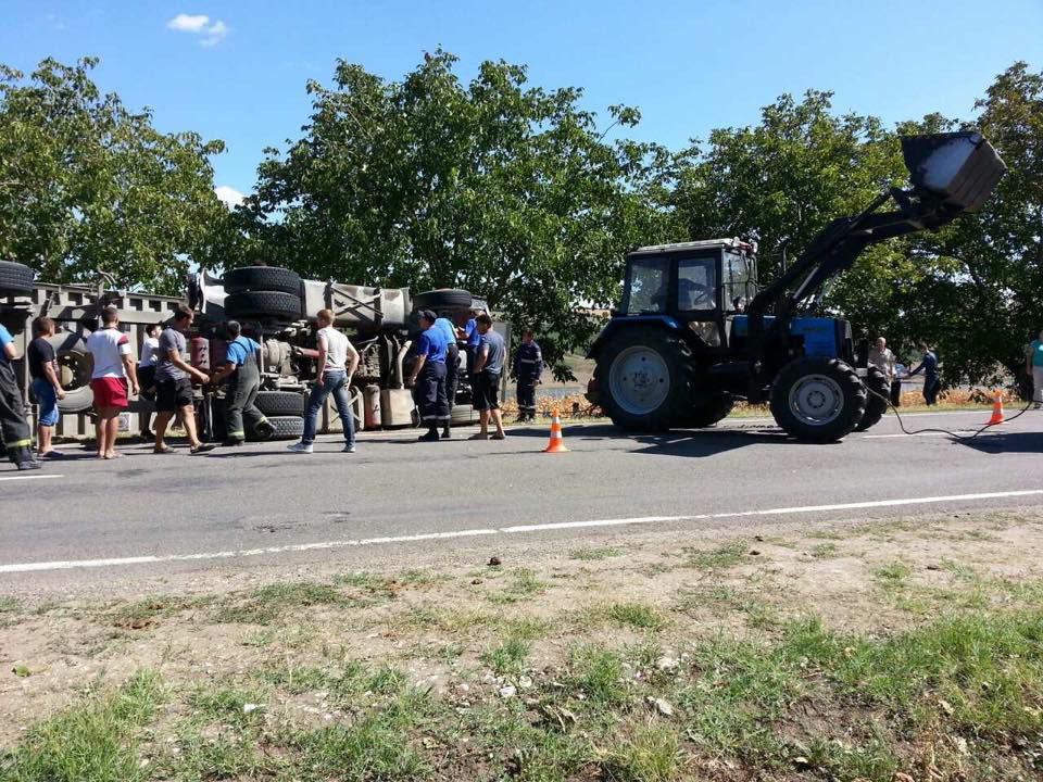 В ДТП в Леова пострадало девять человек